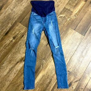 Pinkblush maternity jeans size 25